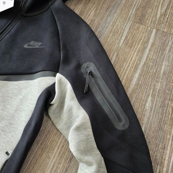 Nike Tech Fleece Windrunner Hoodie Jacket Zip Black Grey Men's XS New HV0949-011 - Picture 3 of 11